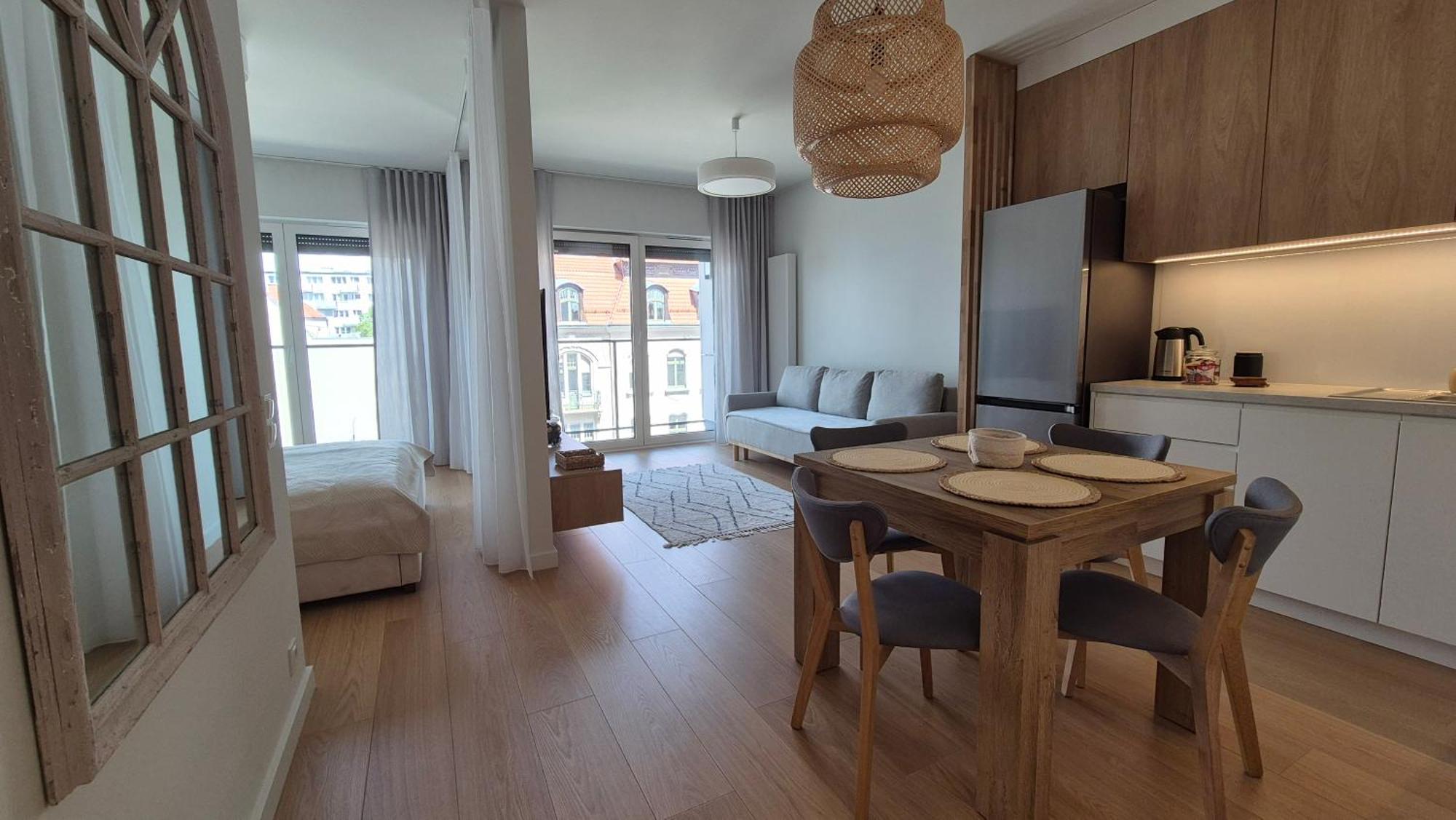 Apartment Luxurious Cinnamon Apartment, Self Check-in 24h, Parking, Air-conditioning