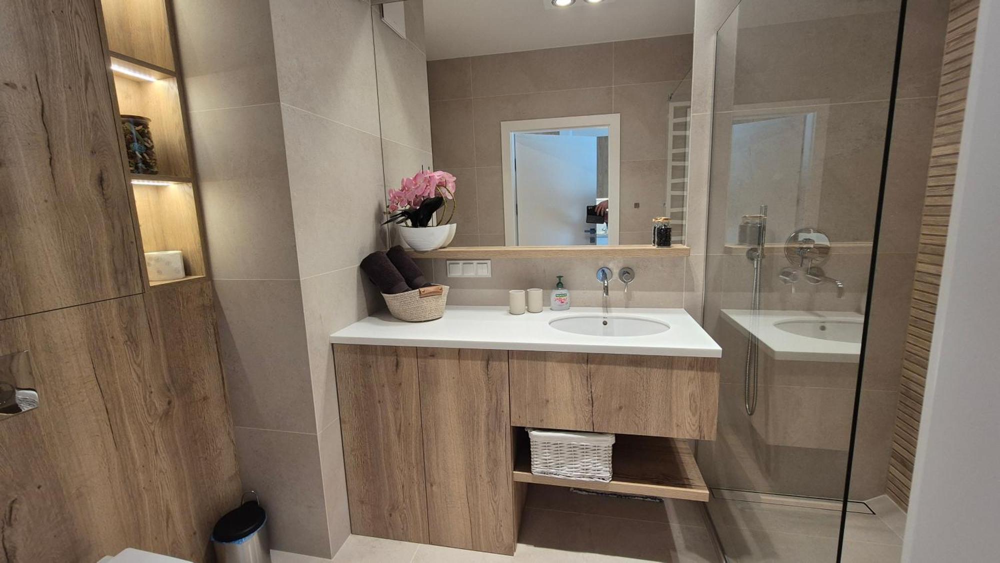 Apartment Luxurious Cinnamon Apartment, Self Check-in 24h, Parking, Air-conditioning Poznan