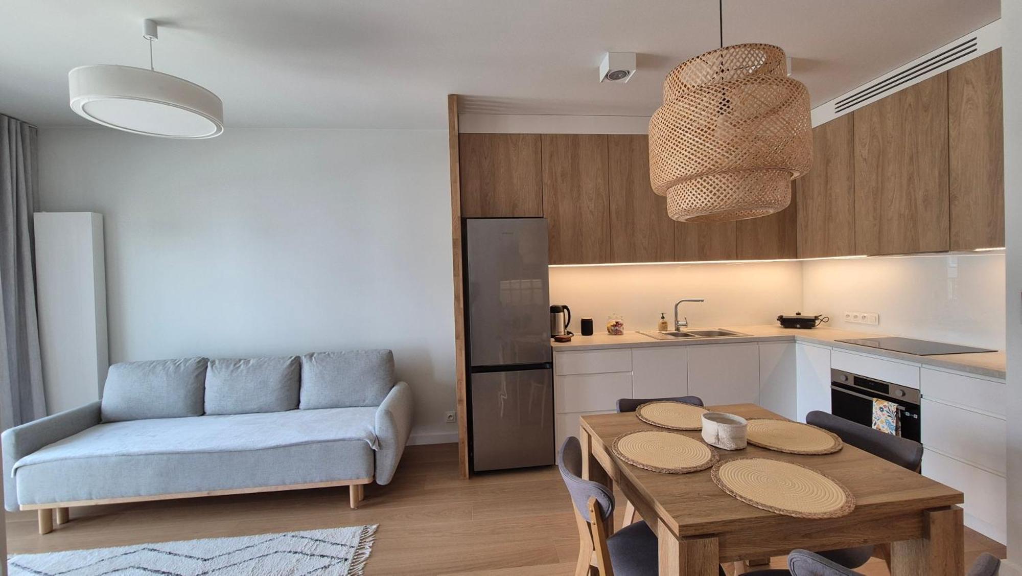 Apartment Luxurious Cinnamon Apartment, Self Check-in 24h, Parking, Air-conditioning Poznan