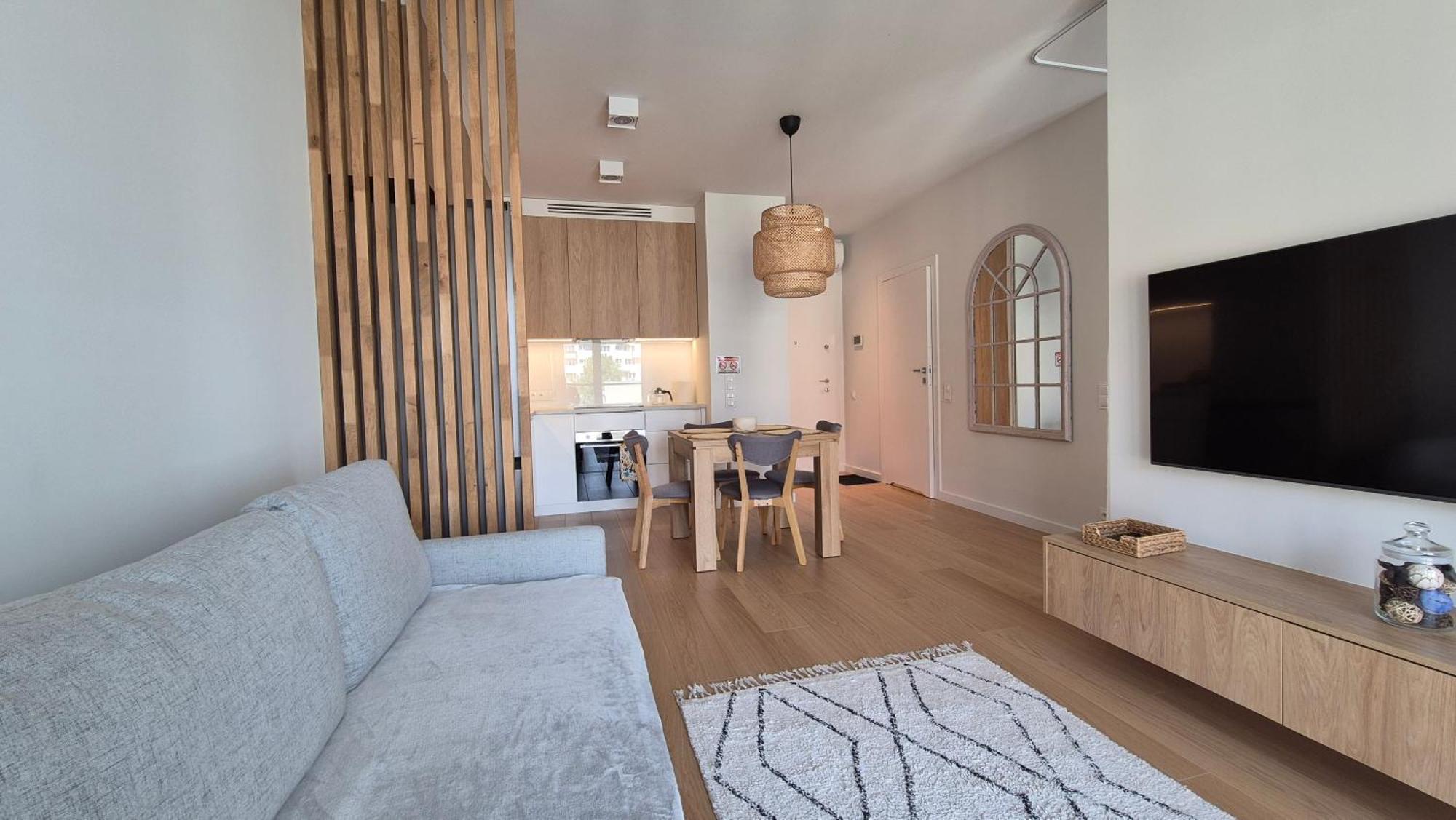 Apartment Luxurious Cinnamon Apartment, Self Check-in 24h, Parking, Air-conditioning *