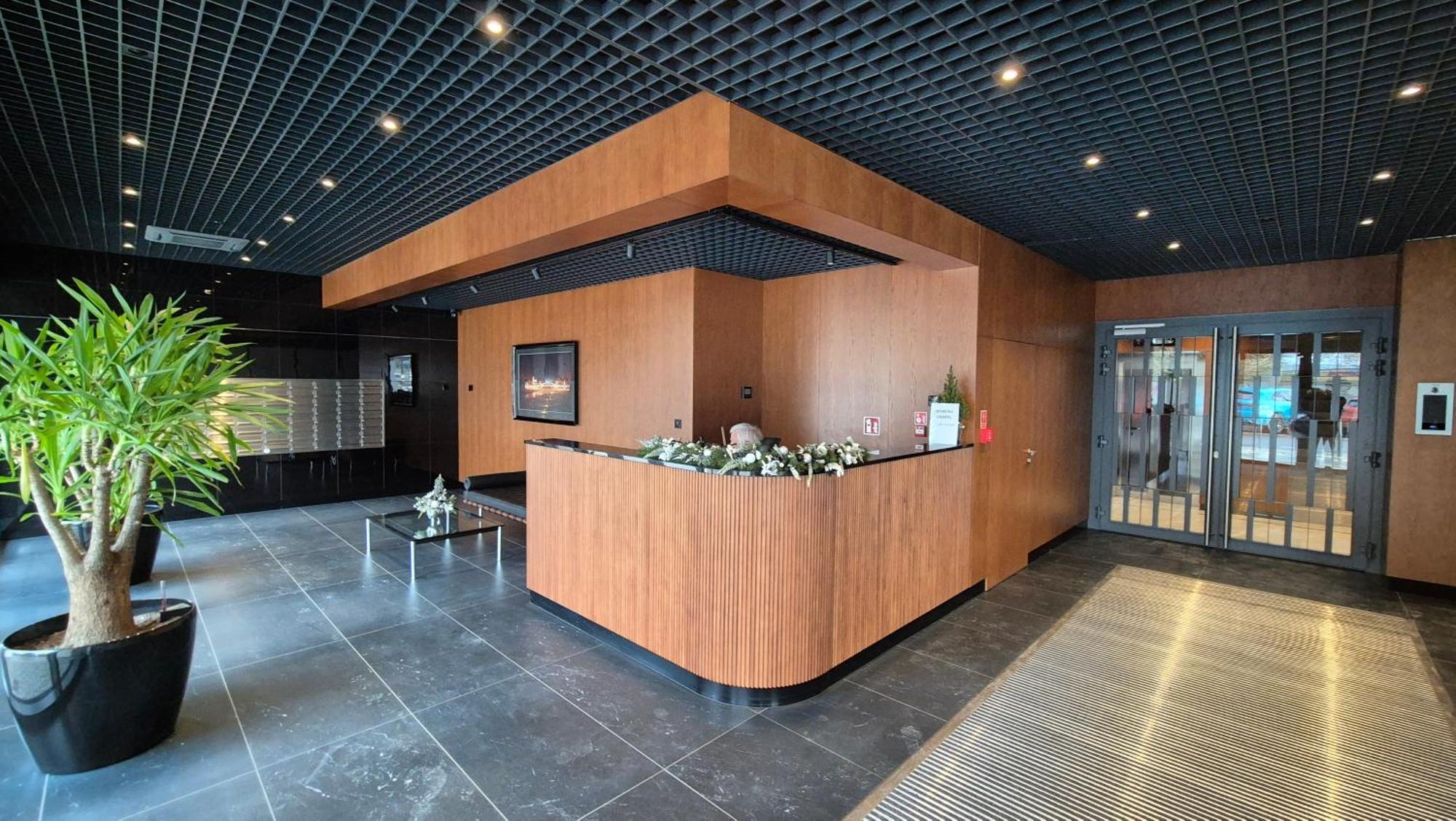 Luxurious Cinnamon Apartment, Self Check-in 24h, Parking, Air-conditioning *